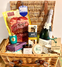 Load image into Gallery viewer, Fizzy Festive Nights Hamper